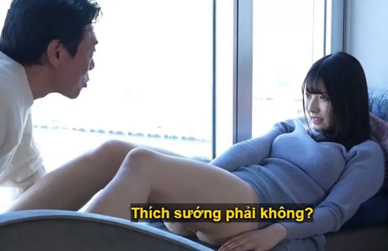 Buổi hẹn hò giữa ông bác và cô minh tinh trẻ tuổi mới chập chững bước chân vào nghề diễn xuất tại nhà nghỉ sang trọng.